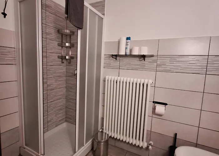 & Breakfast - La Tana Del Luppolo * Вальмадрера